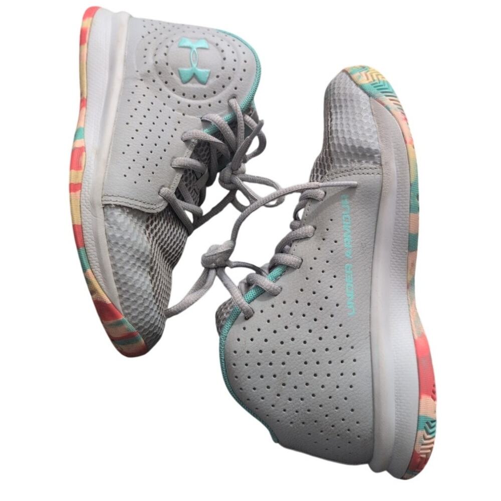 Under Armour UA GS Jet 2019 Basketball Shoes Youth Size 2Y EUC - Picture 2 of 7